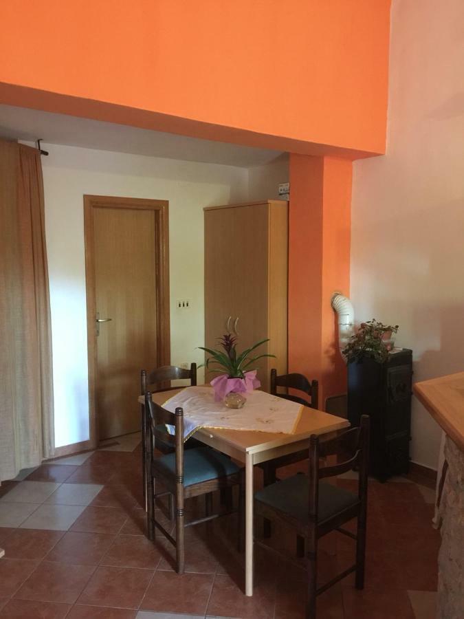 Studio apartman Hrast Seline Exterior foto